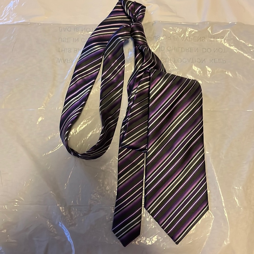 GEOFFREY BEENE TIE